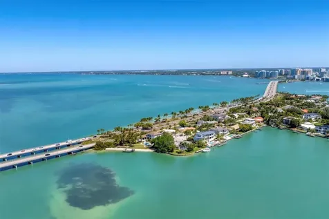 102 Seagull Lane Sarasota FL 34236