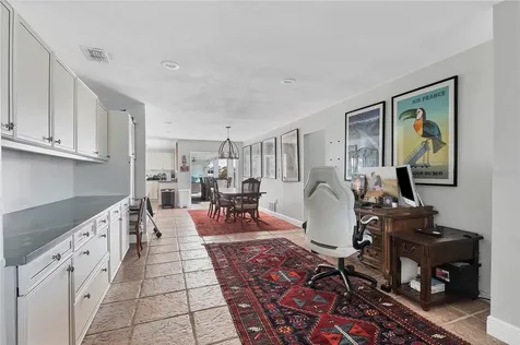 102 Seagull Lane Sarasota FL 34236