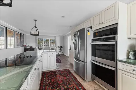 102 Seagull Lane Sarasota FL 34236