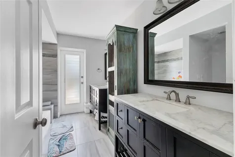 102 Seagull Lane Sarasota FL 34236