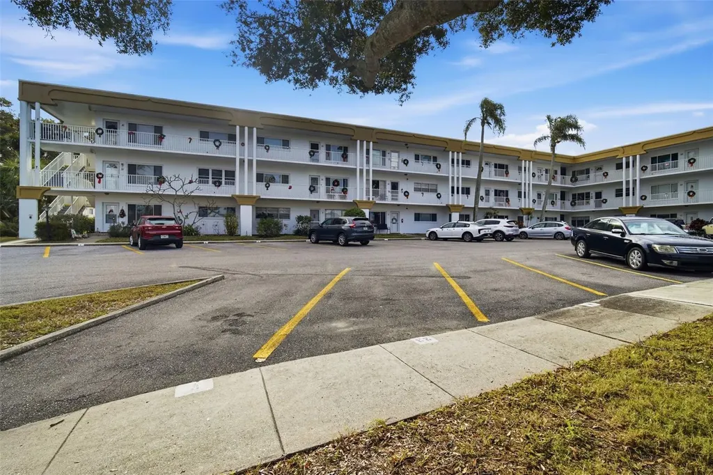 2431 Canadian Way Clearwater FL 33763