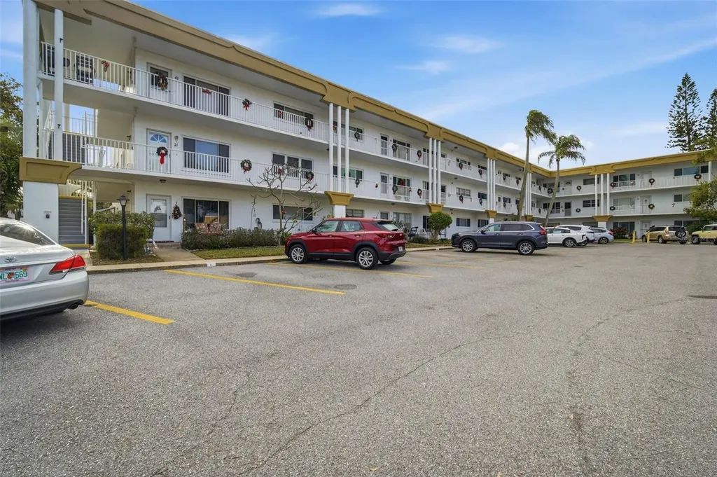 2431 Canadian Way Clearwater FL 33763