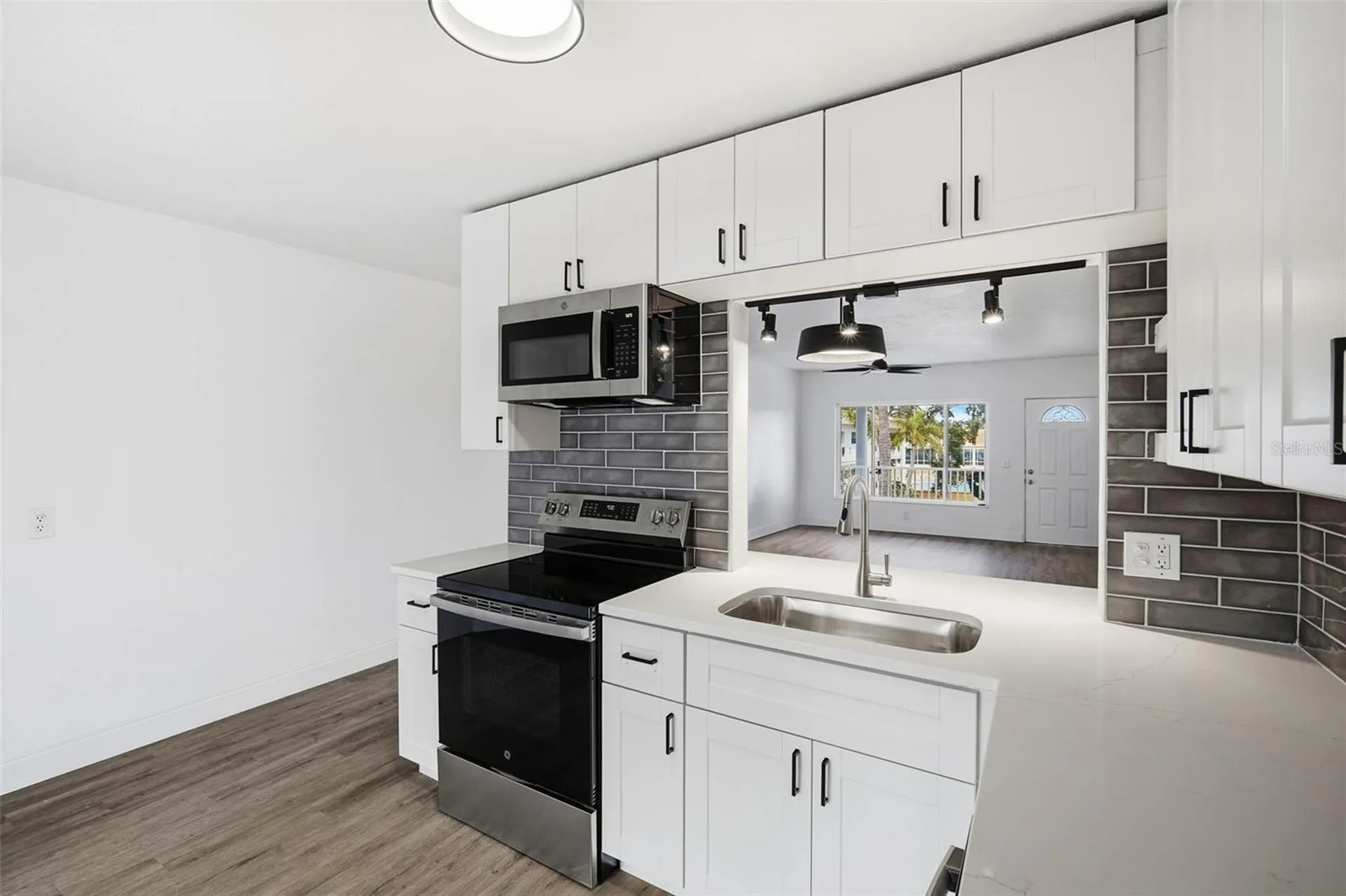 2431 Canadian Way Clearwater FL 33763