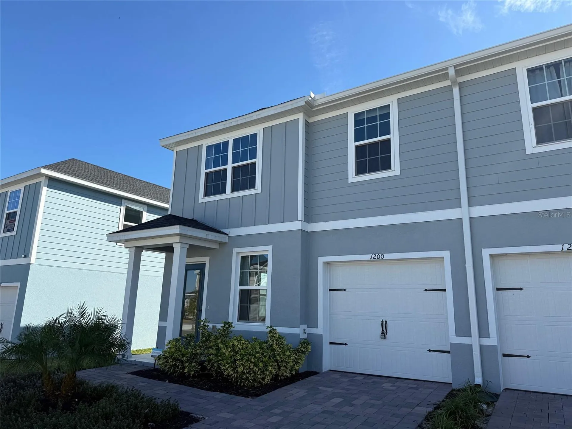 1200 Port Blue Way Lady Lake FL 32159
