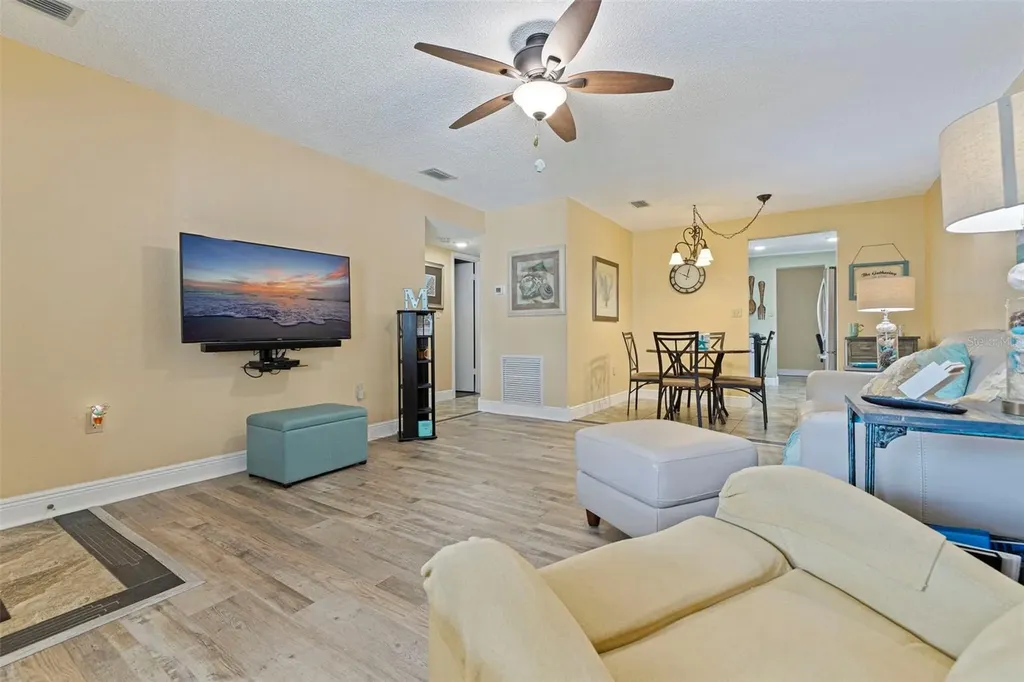 10035 63rd Avenue N St Petersburg FL 33708