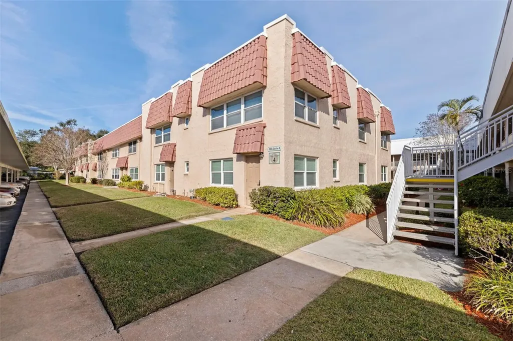 10035 63rd Avenue N St Petersburg FL 33708