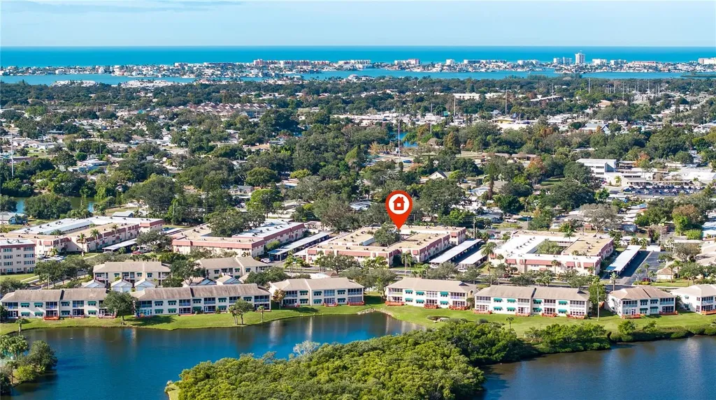 10035 63rd Avenue N St Petersburg FL 33708