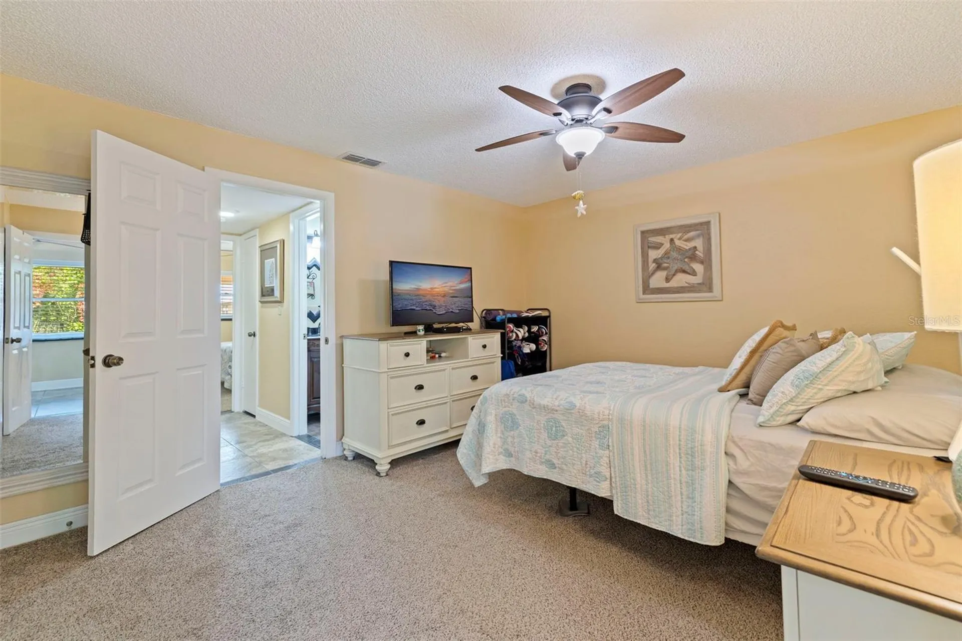 10035 63rd Avenue N St Petersburg FL 33708