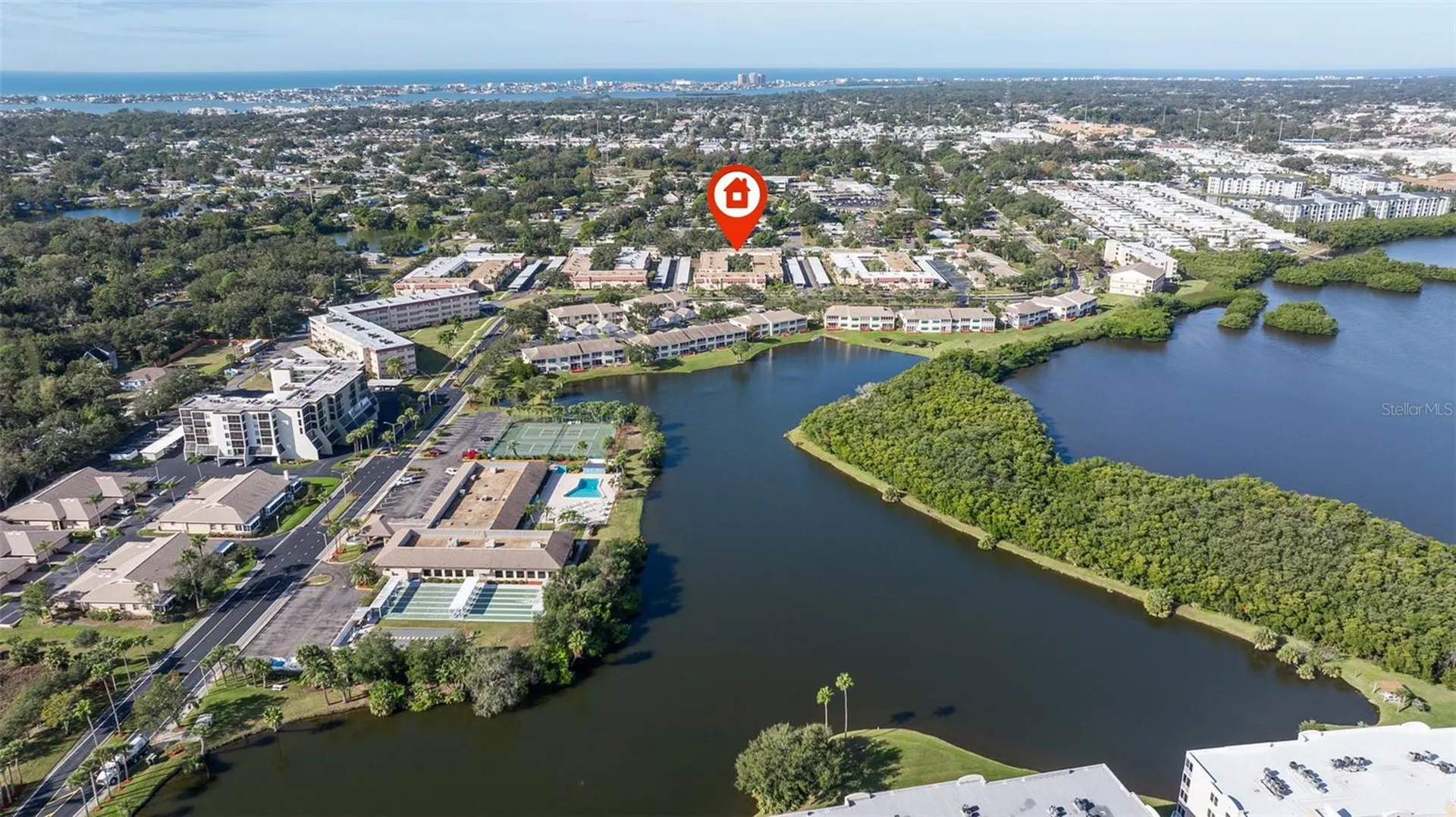 10035 63rd Avenue N St Petersburg FL 33708