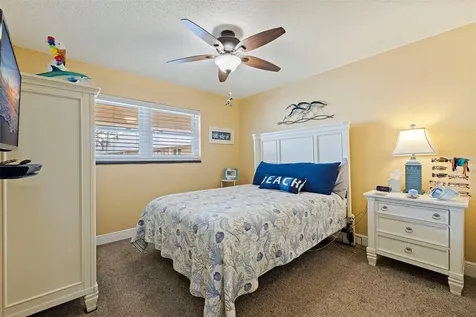 10035 63rd Avenue N St Petersburg FL 33708