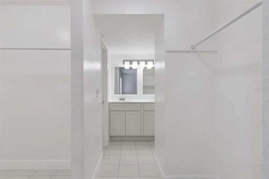 1836 N Crystal Lake Drive Lakeland FL 33801