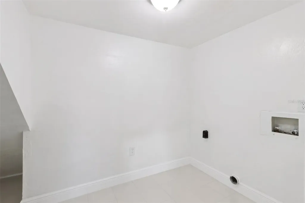 1836 N Crystal Lake Drive Lakeland FL 33801