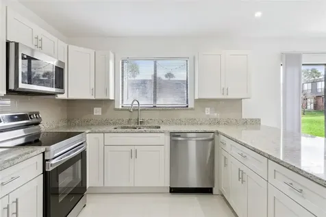 1836 N Crystal Lake Drive Lakeland FL 33801