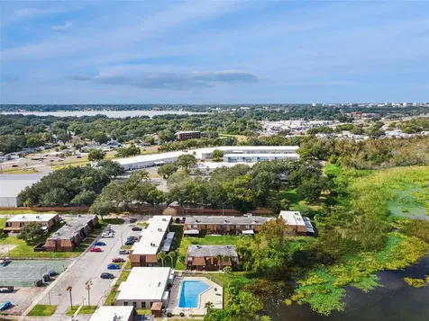 1836 N Crystal Lake Drive Lakeland FL 33801