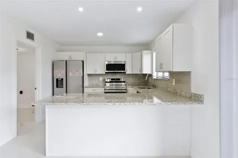 1836 N Crystal Lake Drive Lakeland FL 33801