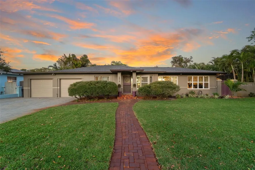2814 47th Street S Gulfport FL 33711
