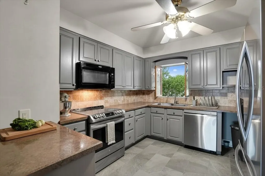 2814 47th Street S Gulfport FL 33711