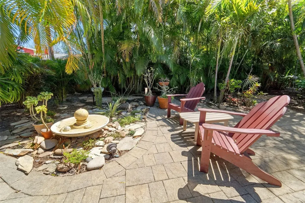 2814 47th Street S Gulfport FL 33711