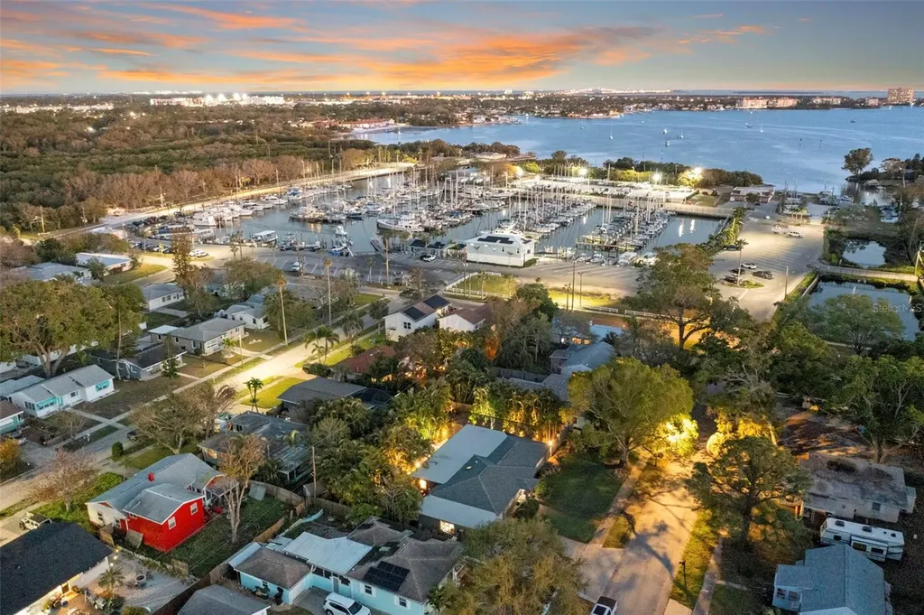 2814 47th Street S Gulfport FL 33711