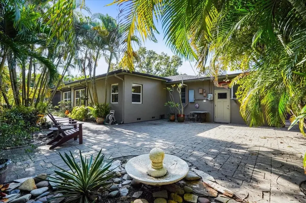 2814 47th Street S Gulfport FL 33711