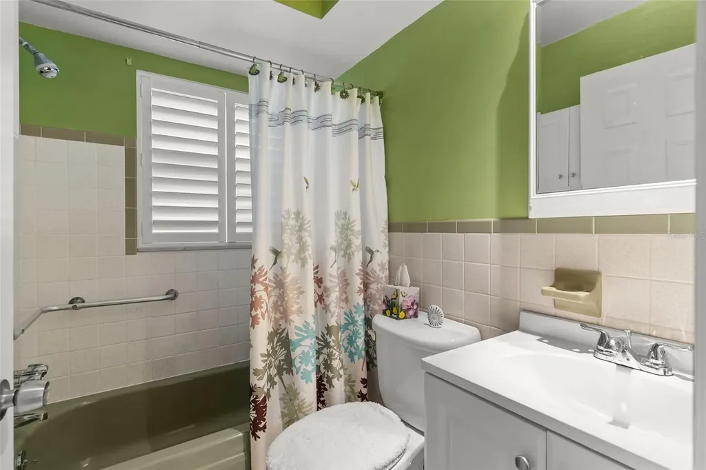 7861 38th Terrace N St Petersburg FL 33709