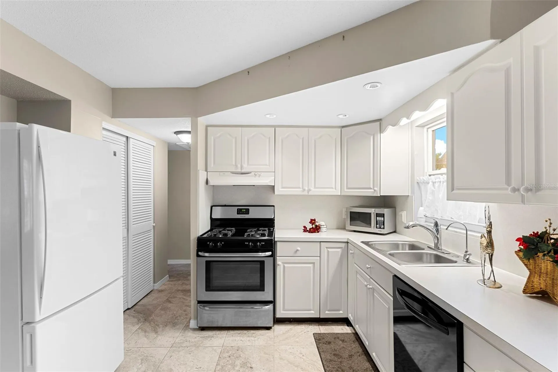 7861 38th Terrace N St Petersburg FL 33709