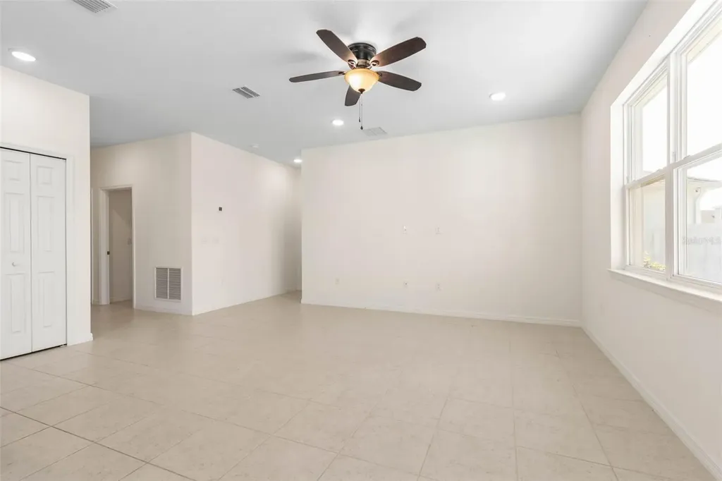 3 Oakleaf Way Palm Coast FL 32137