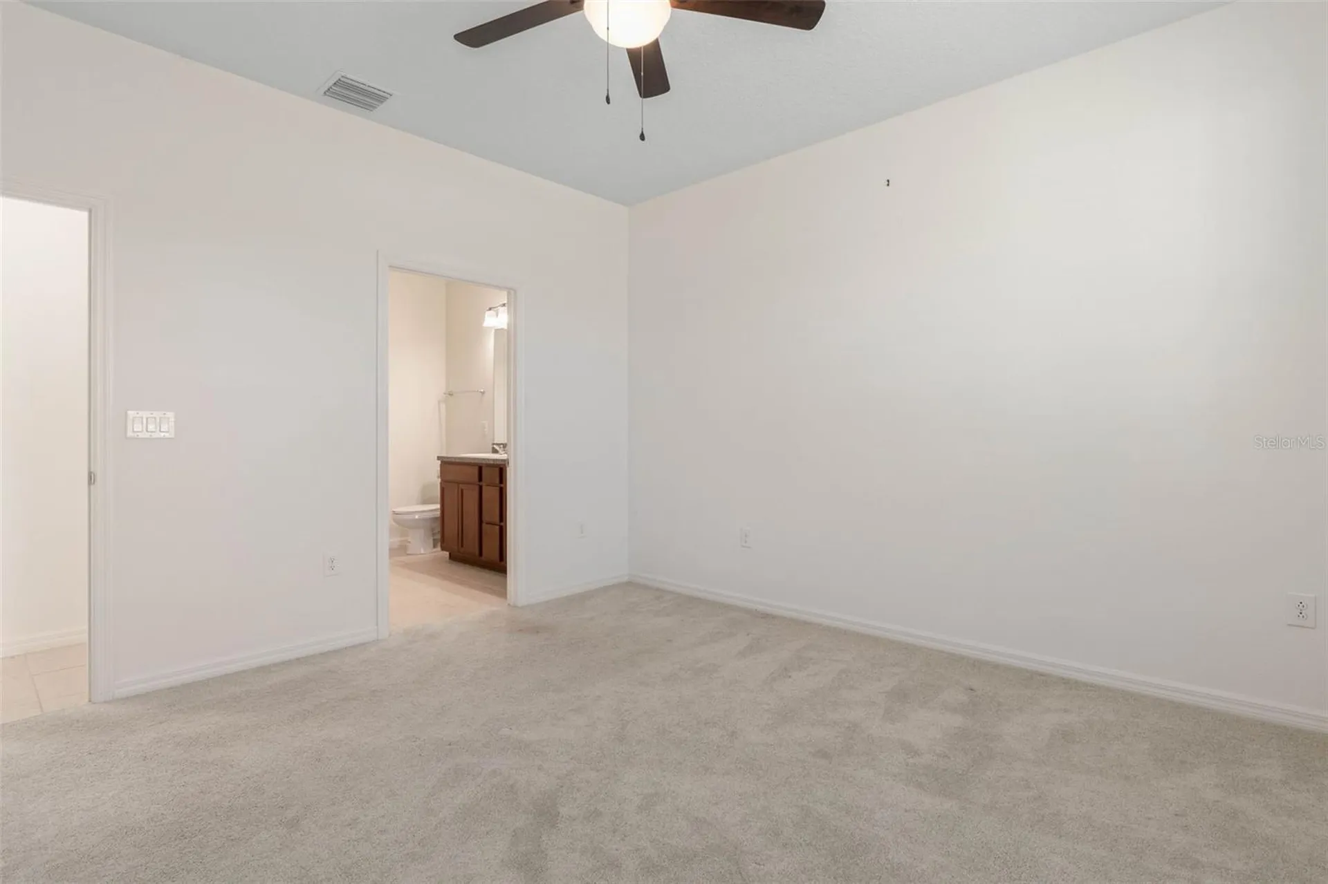 3 Oakleaf Way Palm Coast FL 32137