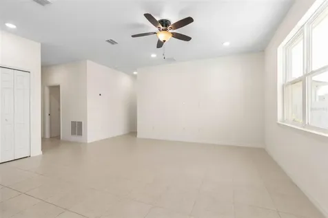 3 Oakleaf Way Palm Coast FL 32137