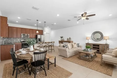 3 Oakleaf Way Palm Coast FL 32137