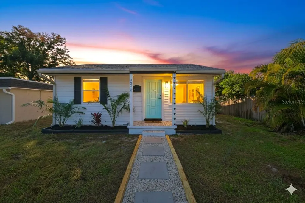 3226 36th Avenue N St Petersburg FL 33713