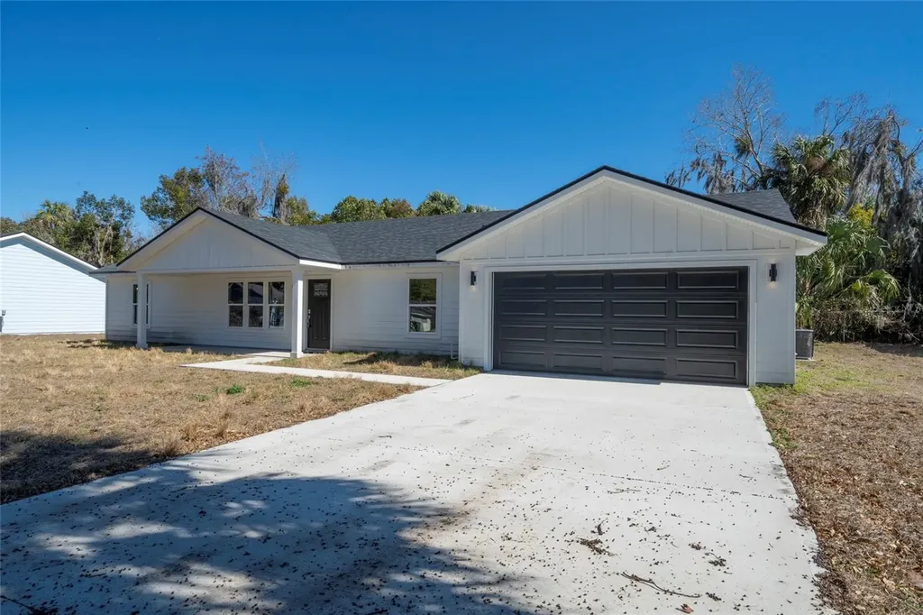 911 N 14th Street Palatka FL 32177