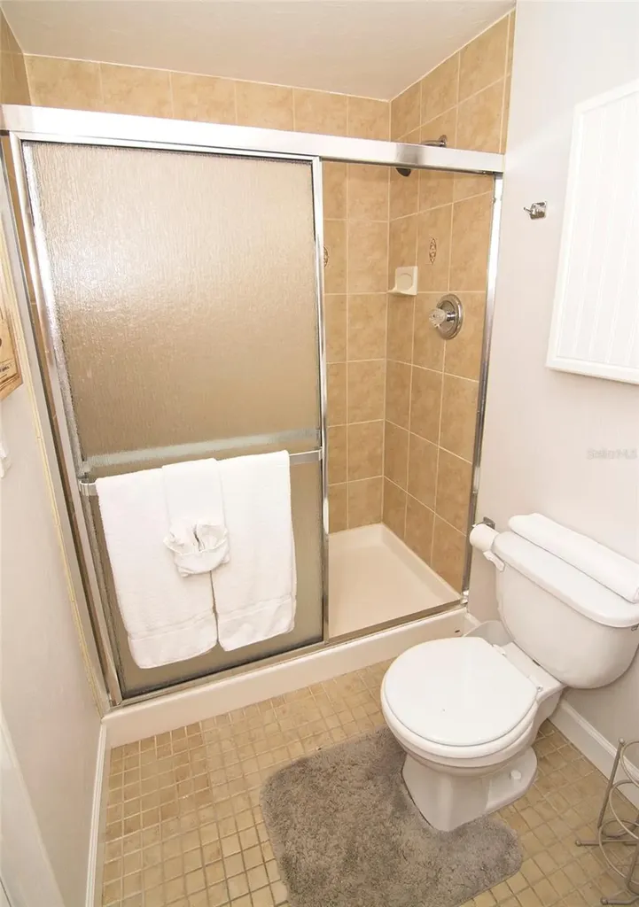 2219 Avenue C Bradenton Beach FL 34217