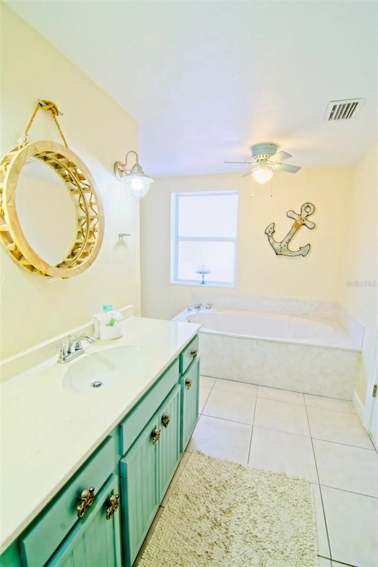 2219 Avenue C Bradenton Beach FL 34217