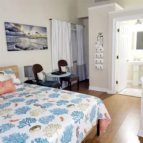 2219 Avenue C Bradenton Beach FL 34217