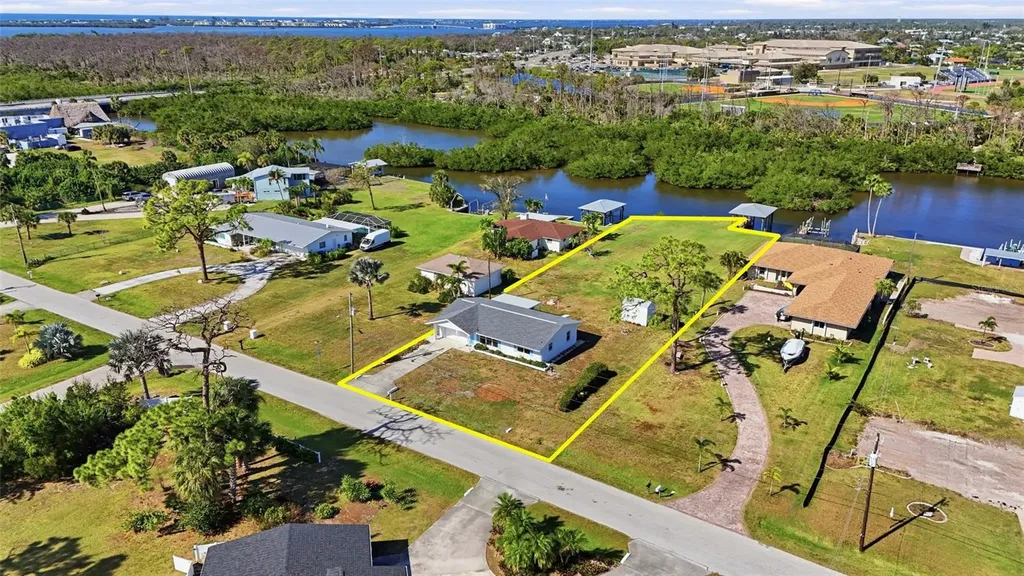2050 Oyster Creek Drive Englewood FL 34224