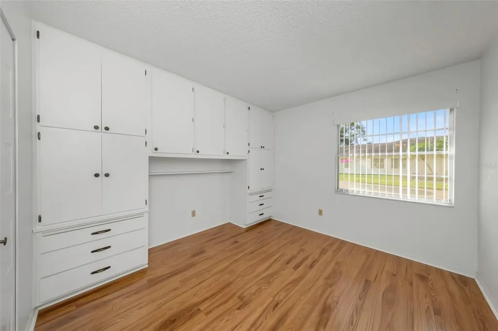2024 Heathfield Circle Sun City Center FL 33573