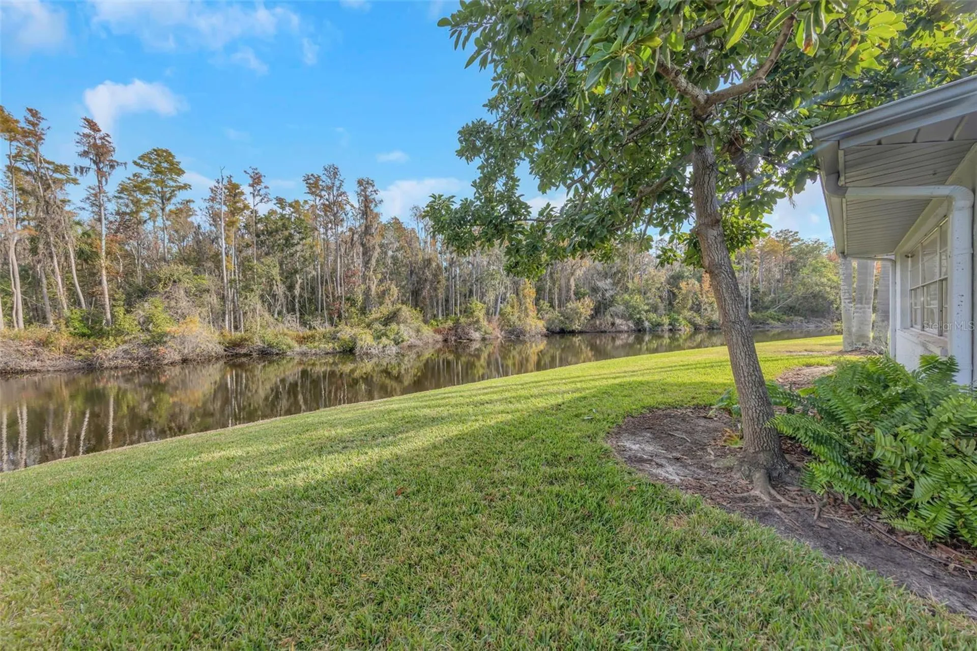 2024 Heathfield Circle Sun City Center FL 33573