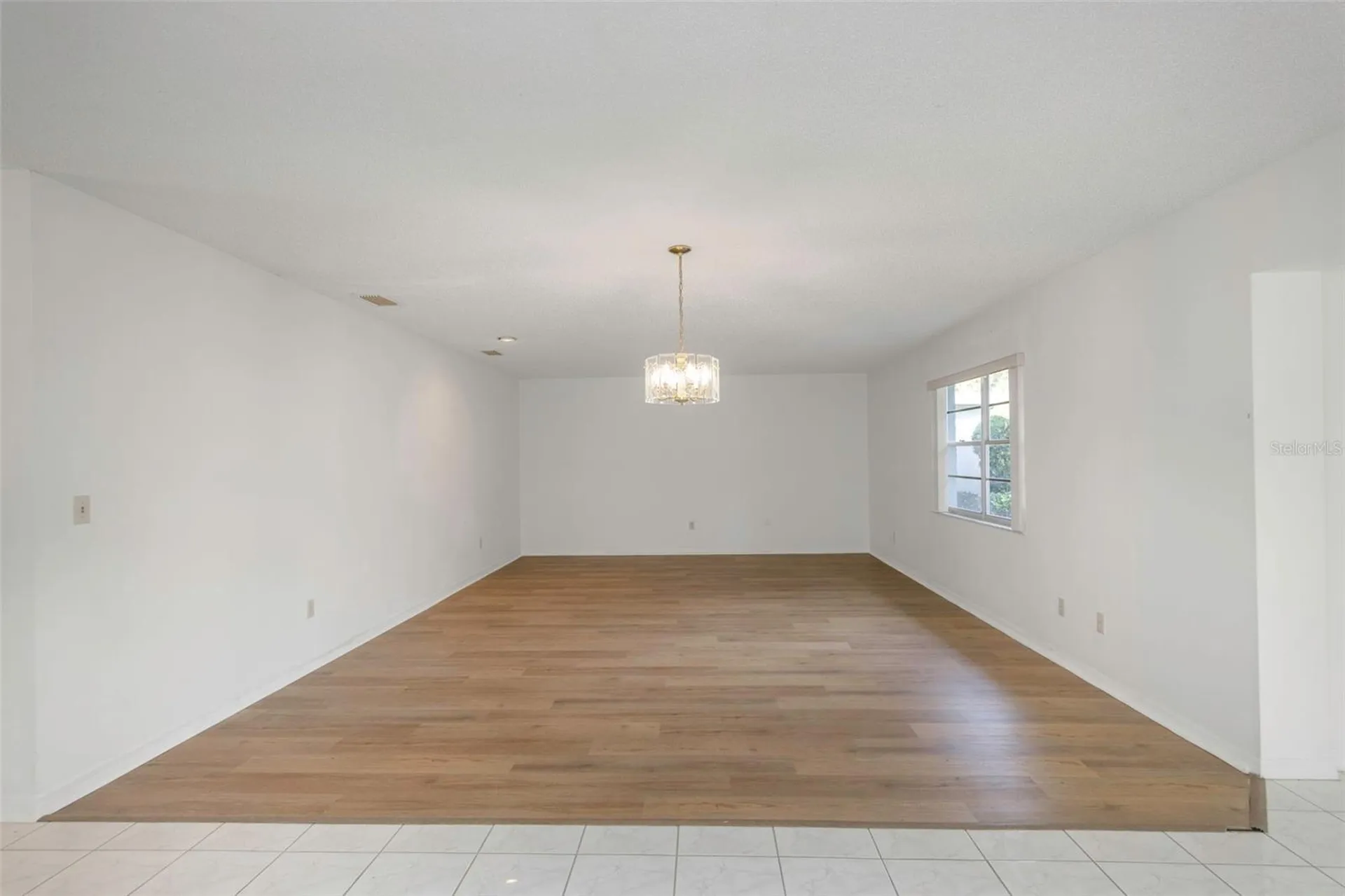 2024 Heathfield Circle Sun City Center FL 33573