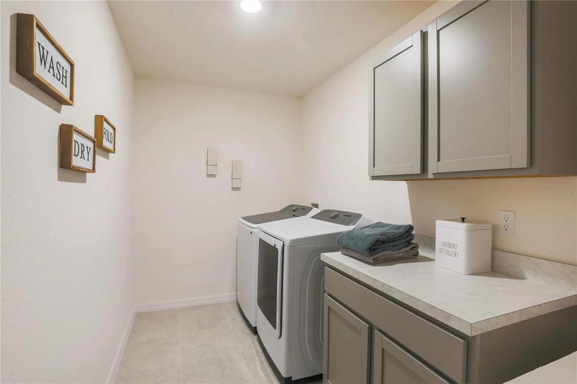 2557 Flagami Lane North Port FL 34286