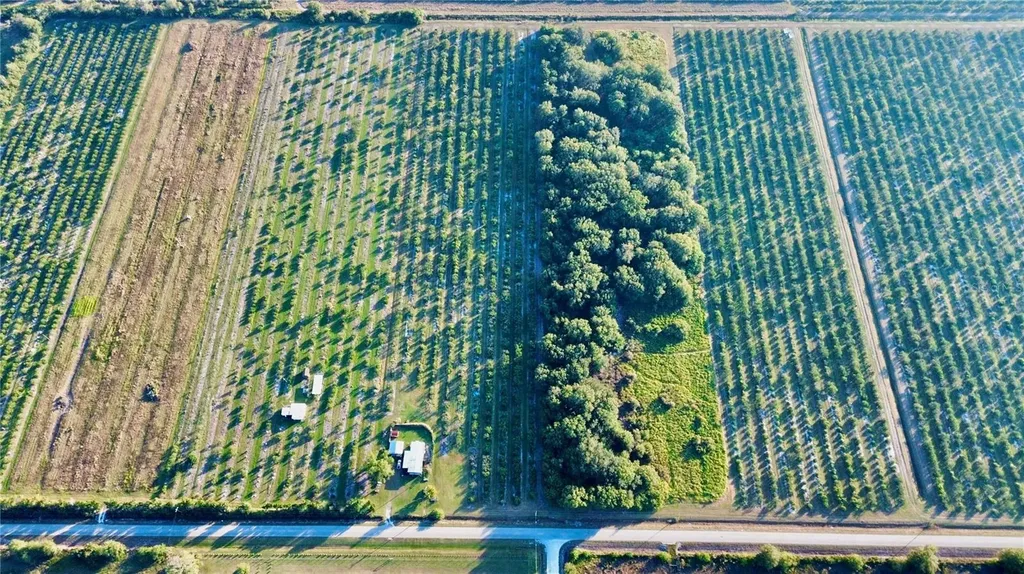 2205 Hicks Road Lorida FL 33857