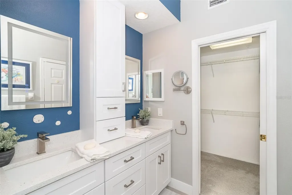 8226 Harborside Circle Englewood FL 34224