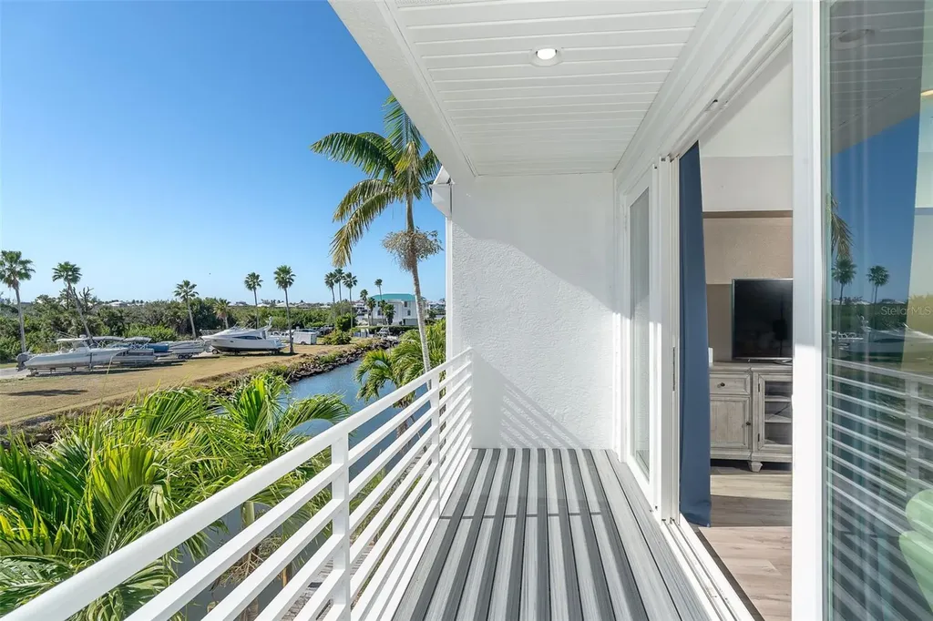 8226 Harborside Circle Englewood FL 34224