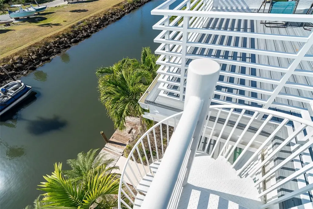 8226 Harborside Circle Englewood FL 34224