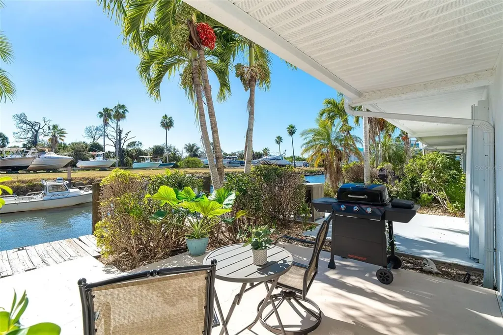 8226 Harborside Circle Englewood FL 34224