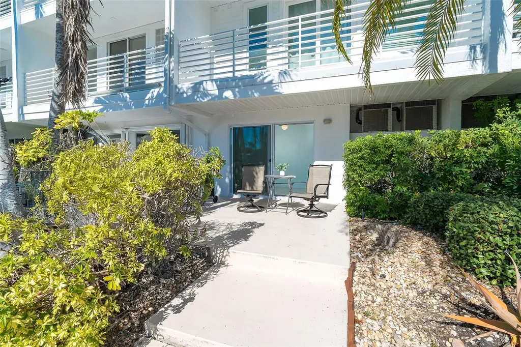 8226 Harborside Circle Englewood FL 34224