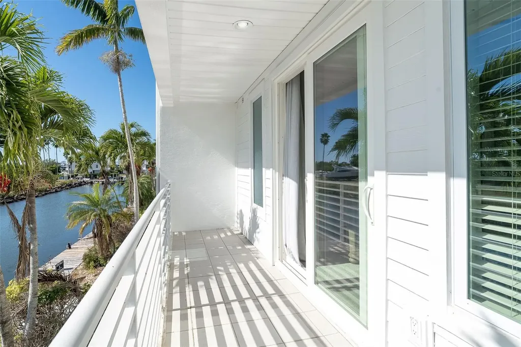 8226 Harborside Circle Englewood FL 34224