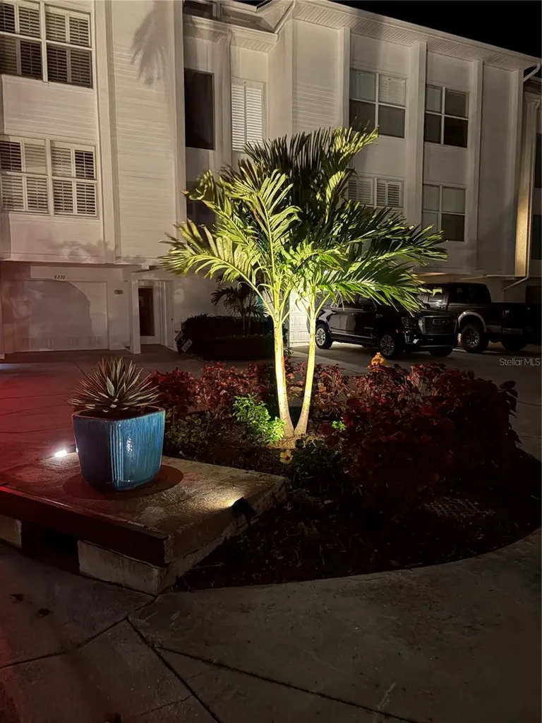 8226 Harborside Circle Englewood FL 34224