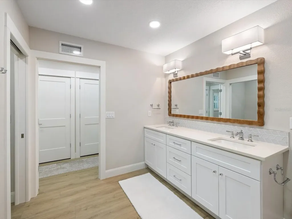 842 Nokomis Avenue S Venice FL 34285