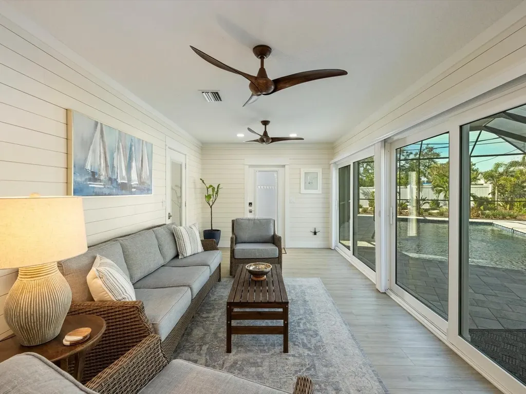 842 Nokomis Avenue S Venice FL 34285